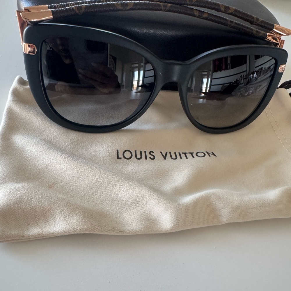 Louis Vuitton Black Sunglasses